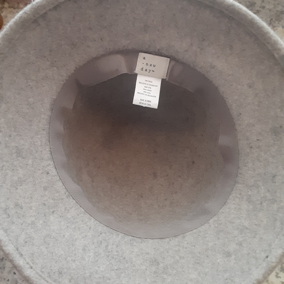 A New Day grey felt cloche hat - Picture 4 of 5